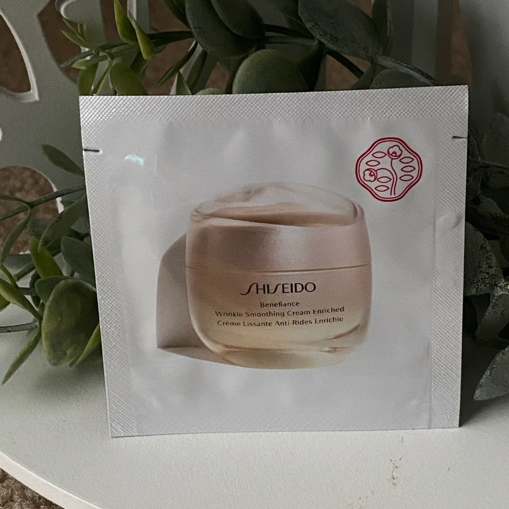 Shiseido benefiance wrinkle smooth cream enriched SAMPLE